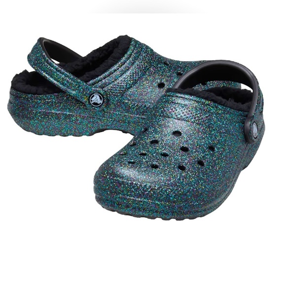 CROCS Shoes - 𝅺NWT CROCS CLASSIC GLITTER LINED SHOE FUZZY Black Starry Skies Glitter size 6